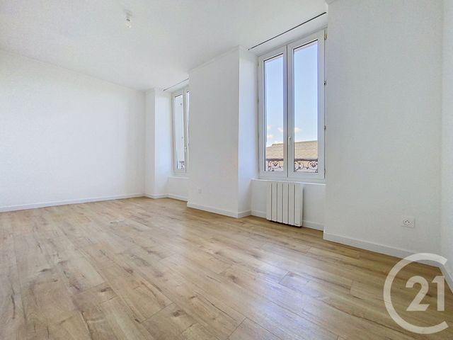 Appartement F3 à vendre - 3 pièces - 63.1 m2 - ROCHEFORT - 17 - POITOU-CHARENTES - Century 21 L'Arsenal