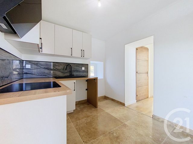 Appartement F3 à vendre - 3 pièces - 63.1 m2 - ROCHEFORT - 17 - POITOU-CHARENTES - Century 21 L'Arsenal