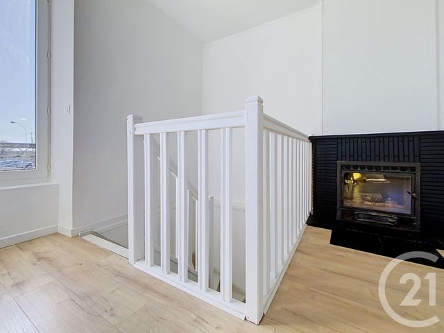 Appartement F3 à vendre - 3 pièces - 63.1 m2 - ROCHEFORT - 17 - POITOU-CHARENTES - Century 21 L'Arsenal