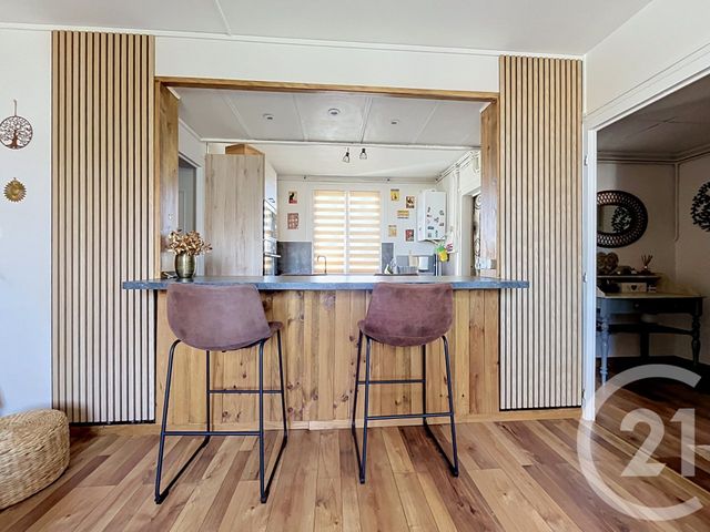 Appartement F3 à vendre - 4 pièces - 74.0 m2 - ROCHEFORT - 17 - POITOU-CHARENTES - Century 21 L'Arsenal