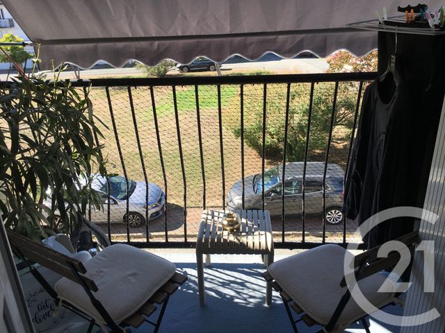 Appartement F3 à vendre - 4 pièces - 74.0 m2 - ROCHEFORT - 17 - POITOU-CHARENTES - Century 21 L'Arsenal