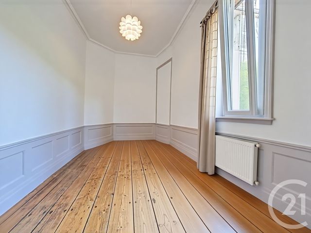 Appartement F5 à vendre - 5 pièces - 131.31 m2 - ROCHEFORT - 17 - POITOU-CHARENTES - Century 21 L'Arsenal